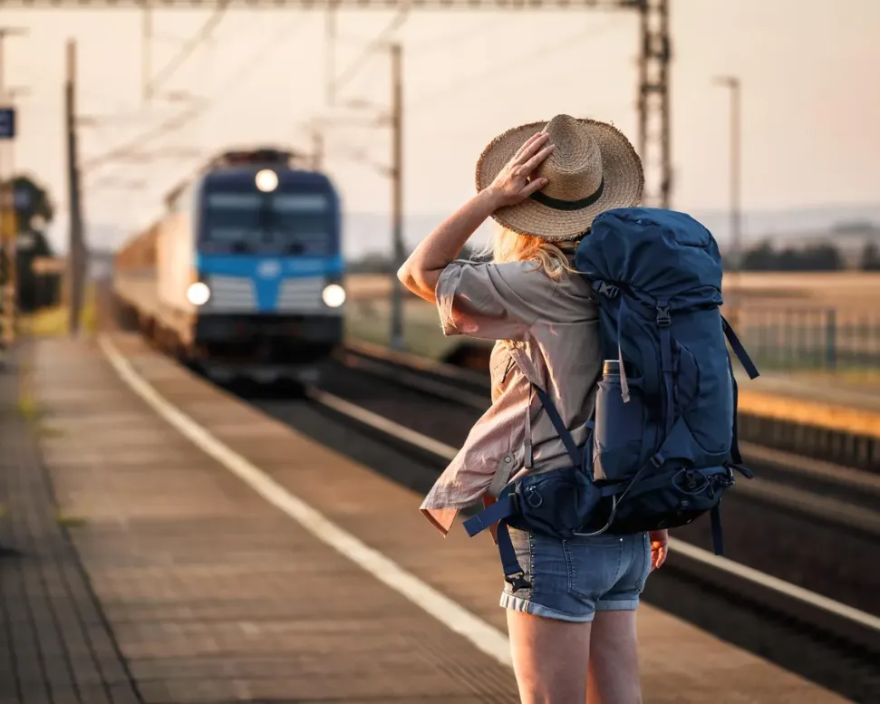 Travel Hacks to Save Money Without Missing Out
